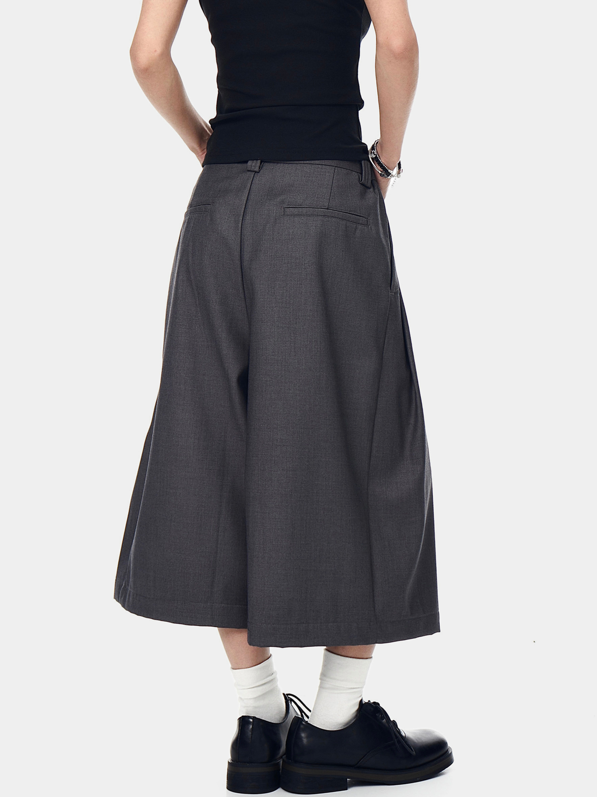 Thunderbark – Knitterfreie verkürzte Hose mit weitem Bein für Damen