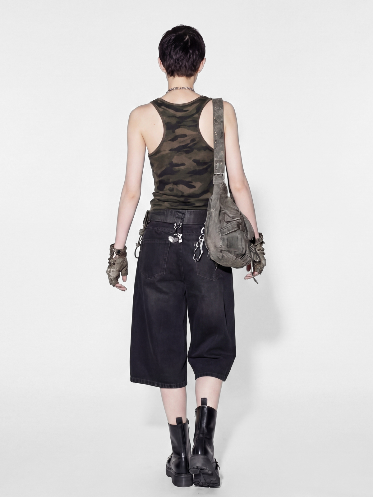 FoxTank – Damen-Trägertop mit Camo-Muster und Nieten