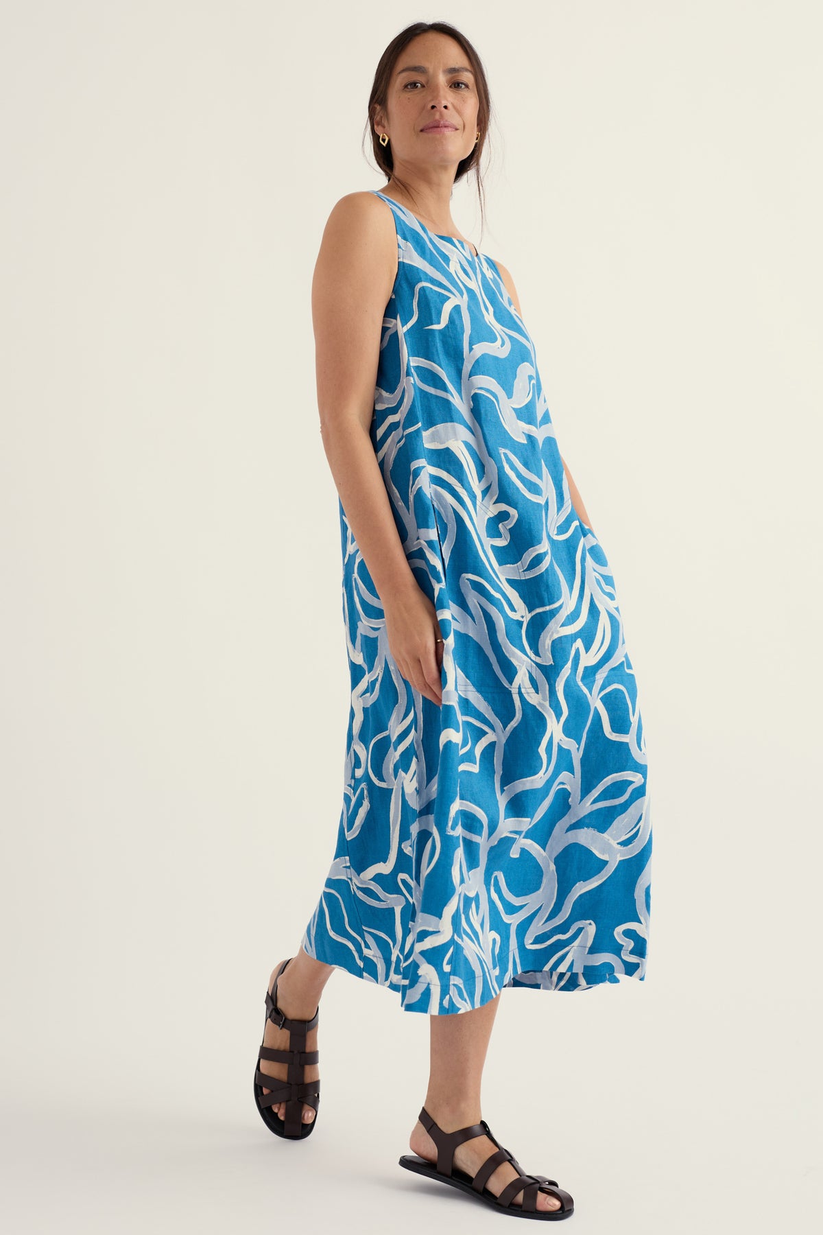 Cresting Waves ärmelloses Leinenkleid